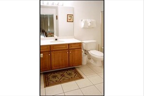 Condo, 2 Bedrooms | Bathroom
