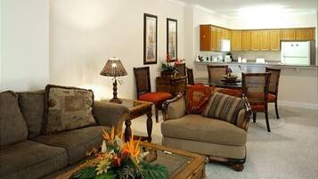 Condo, 2 Bedrooms | Living room