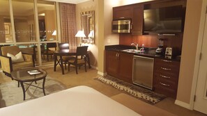 Estúdio, para não fumantes | Cozinha privada | Geladeira