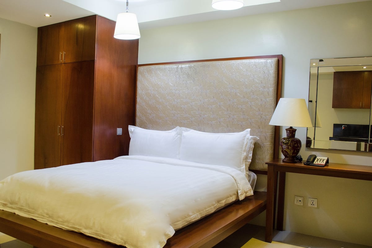 Premium bedding, minibar, in-room safe, rollaway beds