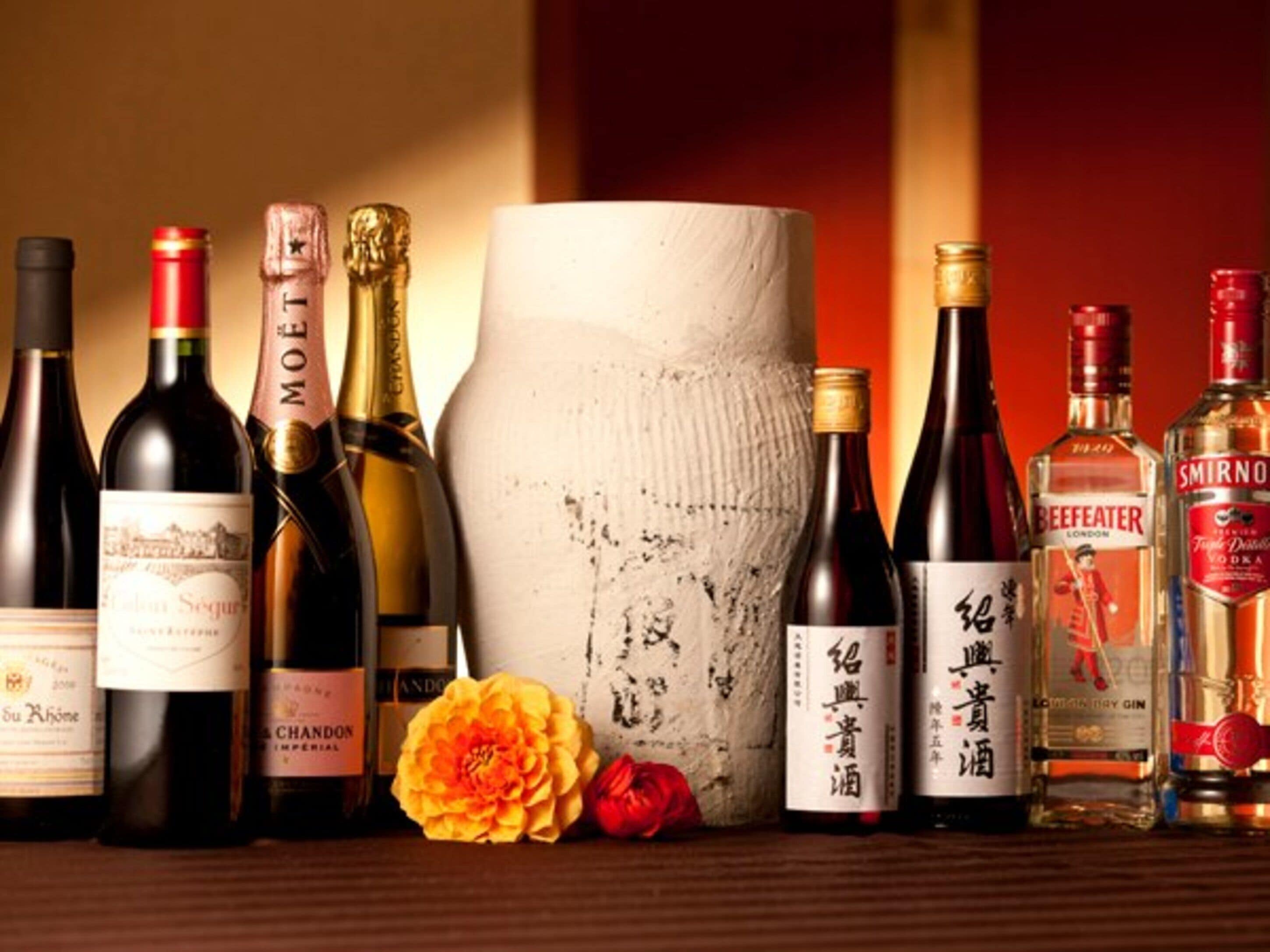 2 restaurants, breakfast, lunch, dinner served; japanese cuisine