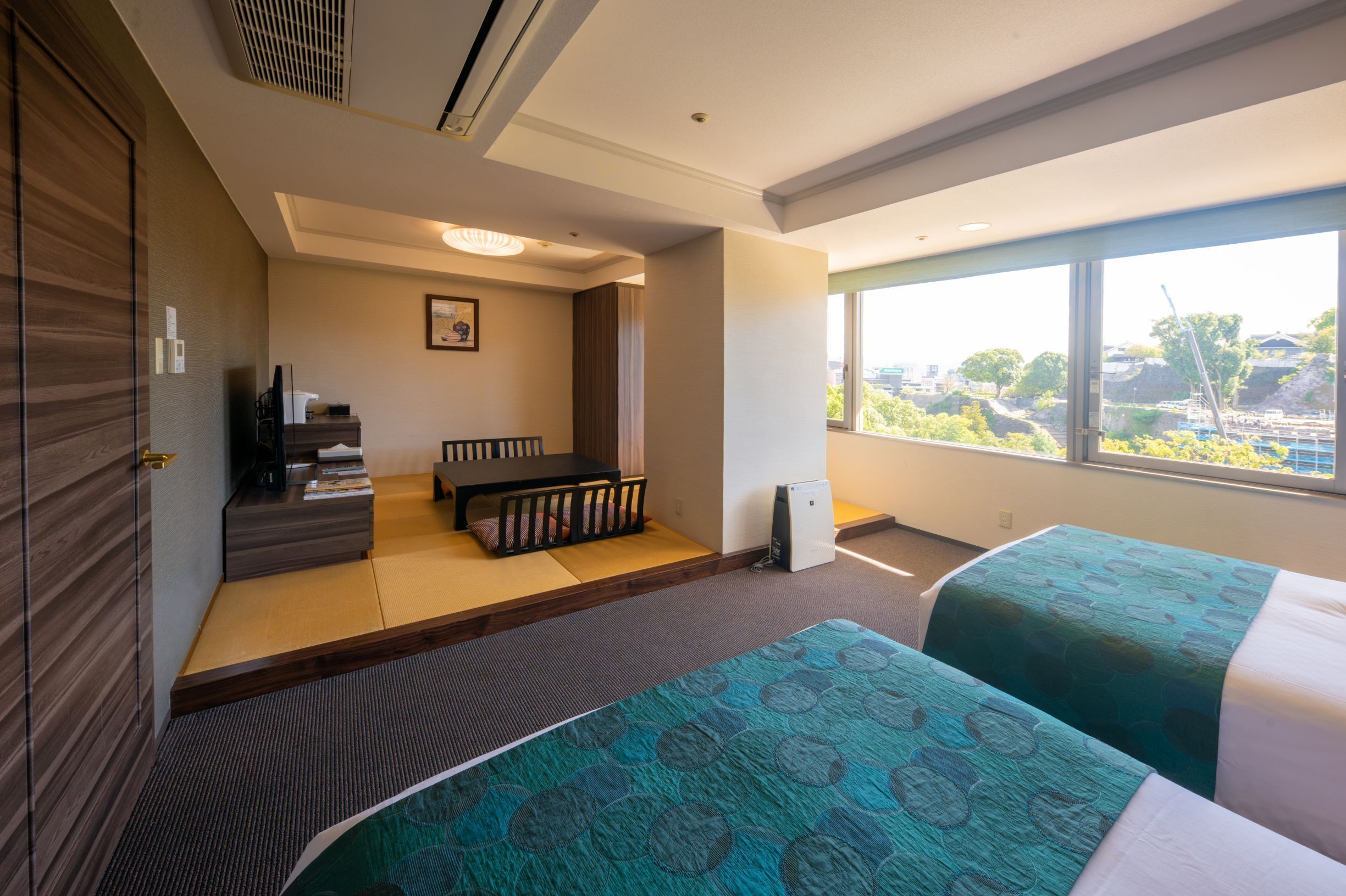 japanese western room, castle view  | desk, iron/ironing board, free wifi, bed sheets