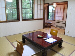 Standard Japanese Style Room, Mountain View