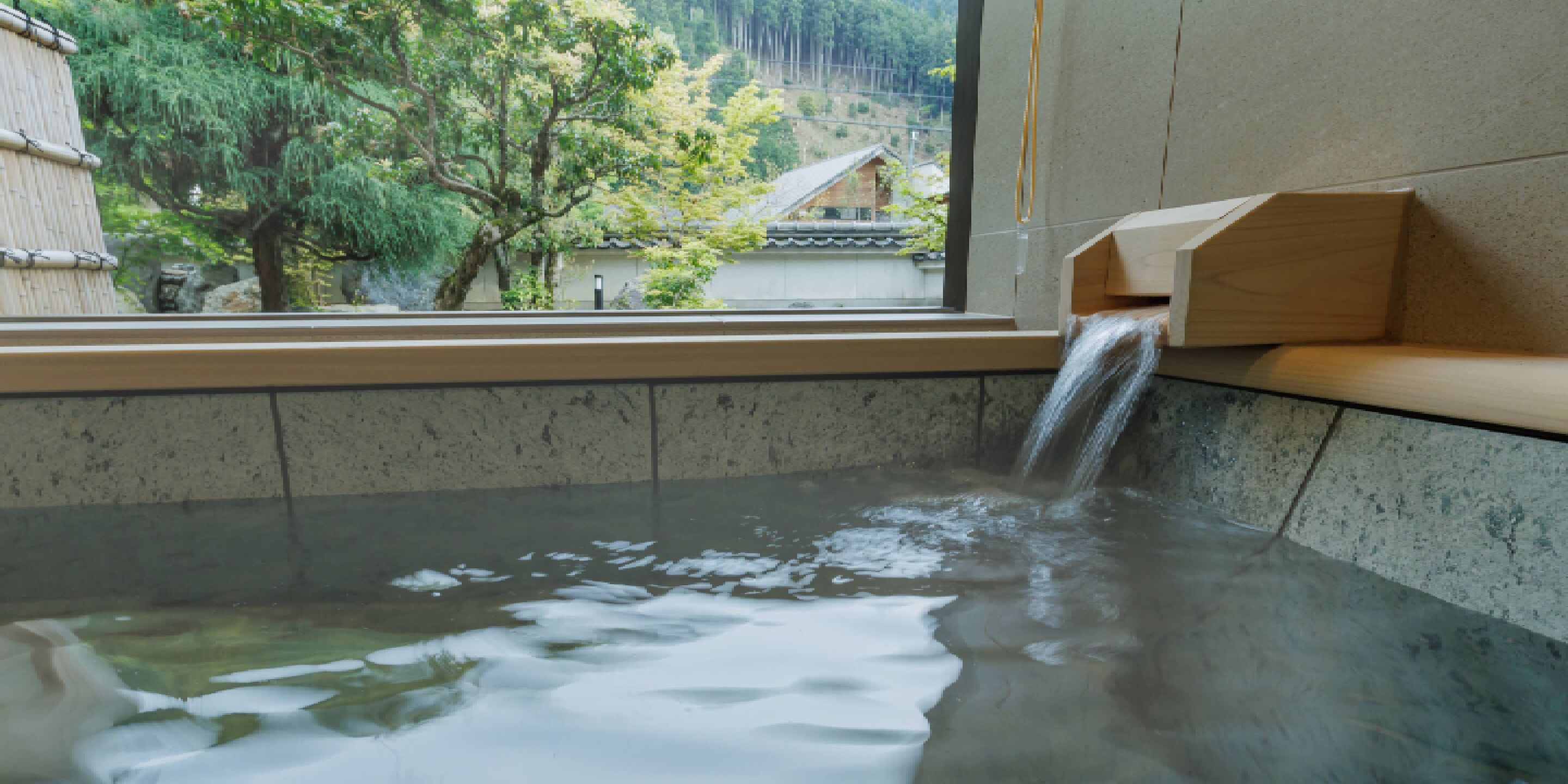 Basic-Suite | Badezimmer | Kostenlose Toilettenartikel, Haartrockner, Hausschuhe, Bidet
