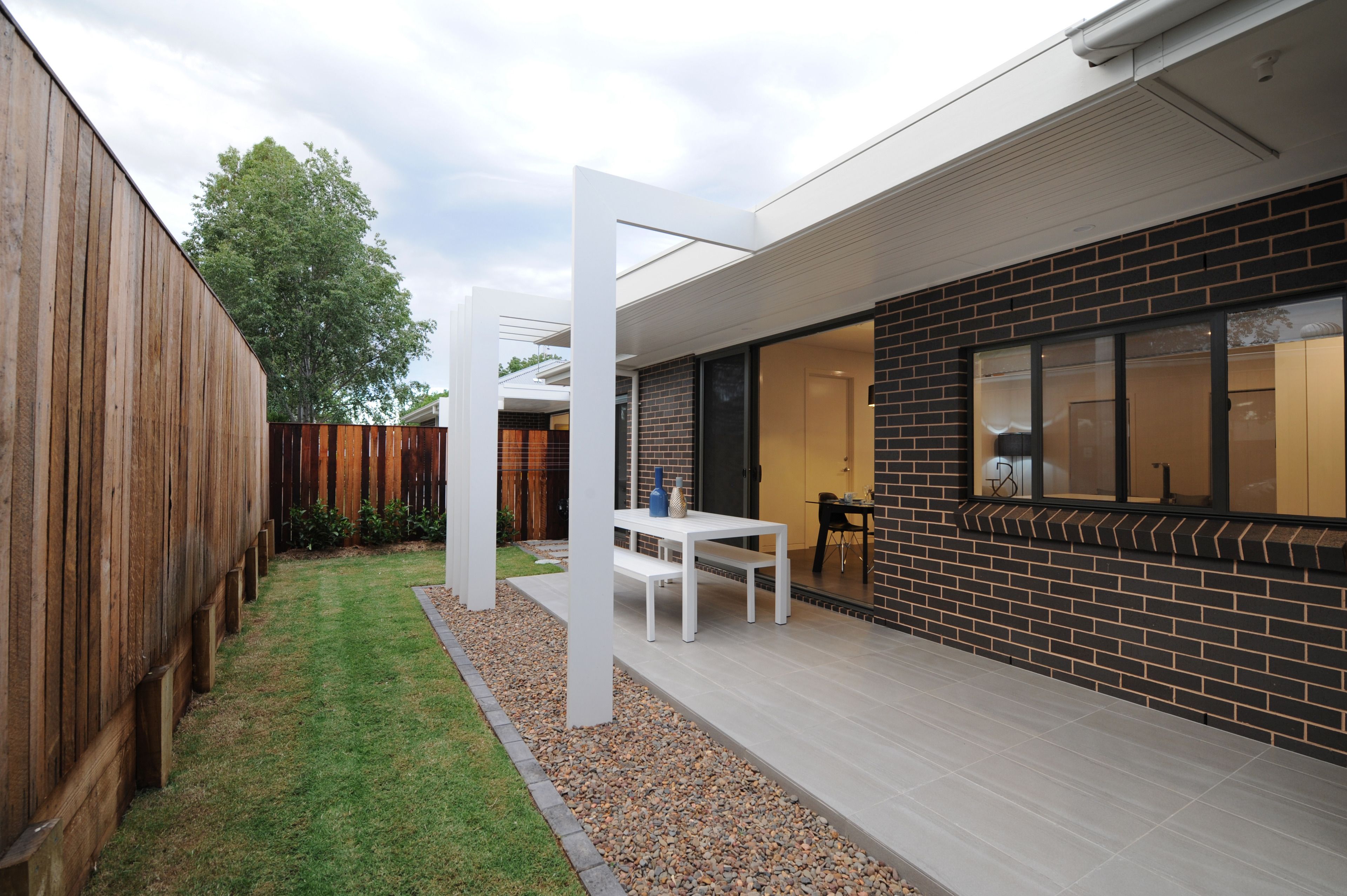 Luxe huis, 2 slaapkamers, bad, aan tuin (Lewis) | Exterieur