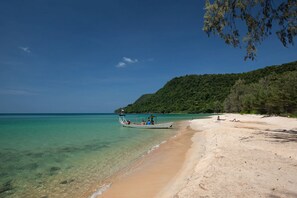 Boating - Robinson Bungalows (Koh Rong Sanloem)