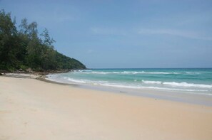 On the beach - Robinson Bungalows (Koh Rong Sanloem)