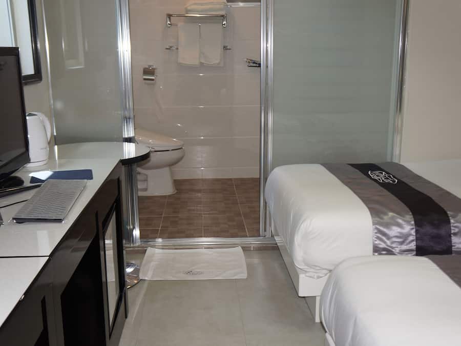 Accessible Room, Kitchen, Parking, Non Smoking, City View | Desk, laptop workspace, blackout curtains, free WiFi