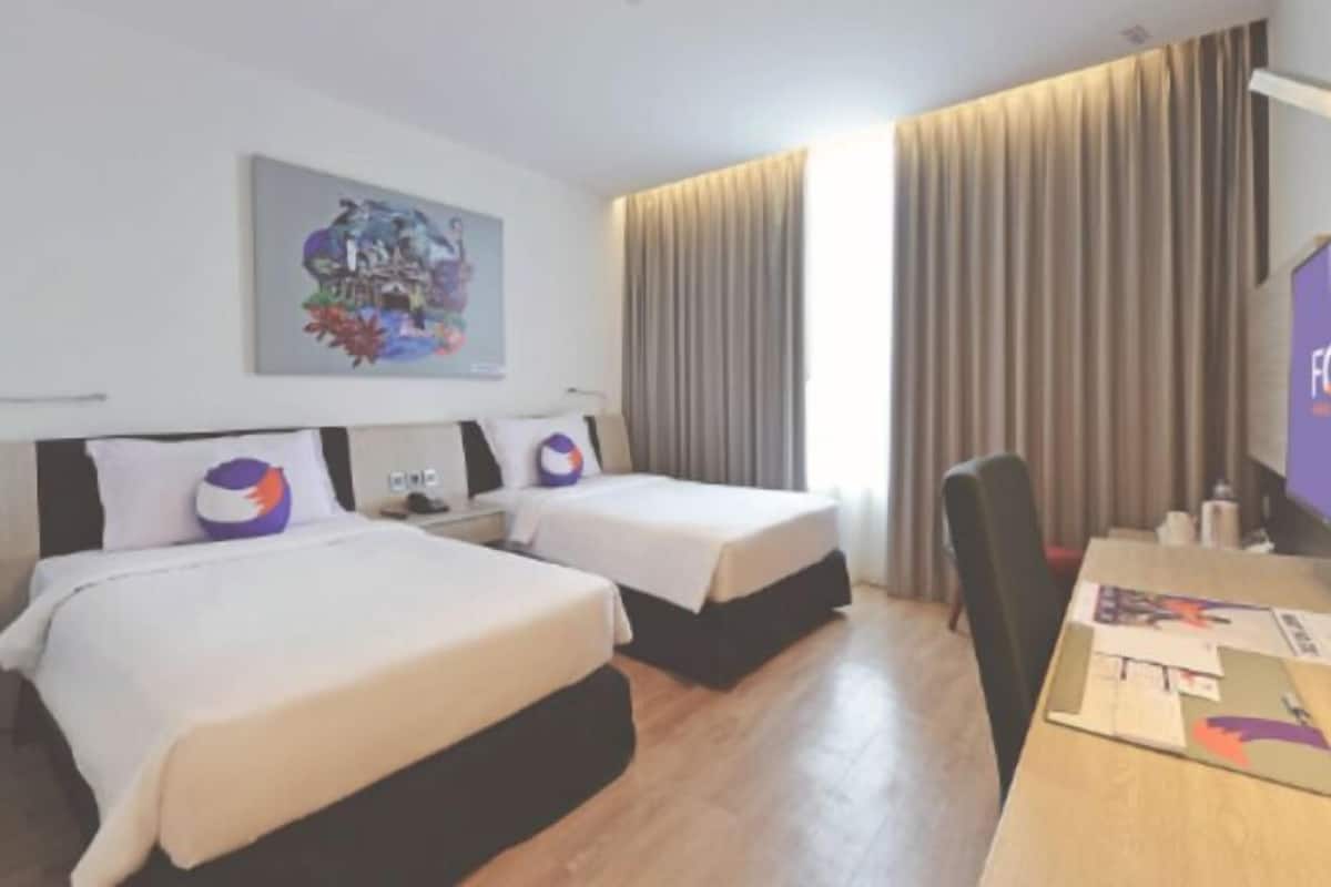 Minibar, Zimmersafe, Schreibtisch, laptopgeeigneter Arbeitsplatz