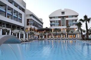 실내 수영장, 야외 수영장