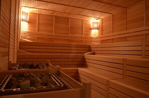 Sauna, Turkish bath/hammam, massage/treatment rooms