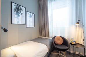Small Twin Room | Minibar, blackout curtains, free cots/infant beds, rollaway beds - Hotell Leksand (Leksand)