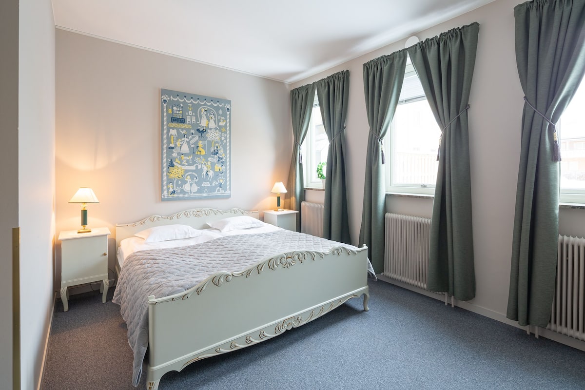 Standaard tweepersoonskamer, 1 tweepersoonsbed | Een minibar, verduisterende gordijnen, gratis babybedden, extra bedden