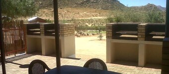 Namastat Lodge & Caravan Park