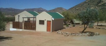 Namastat Lodge & Caravan Park