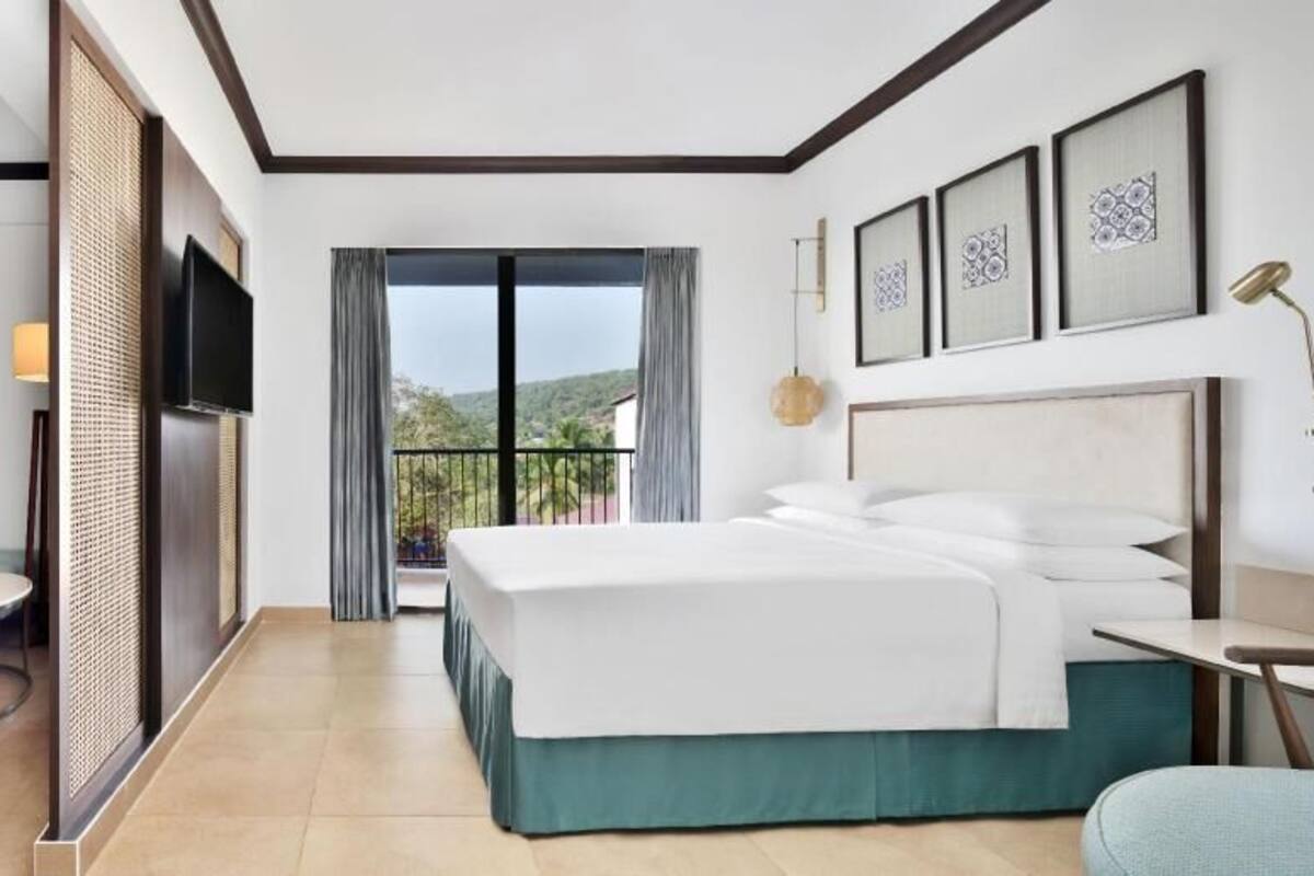 SÀngtillbehör av högsta kvalitet och minibar