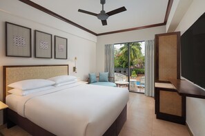 Premium bedding, minibar, in-room safe, individually furnished - Fairfield by Marriott Goa Anjuna (Anjuna)