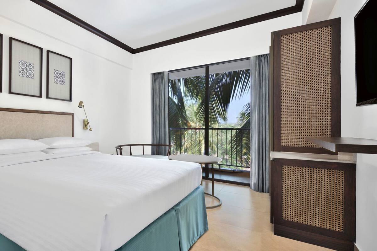 SÀngtillbehör av högsta kvalitet och minibar