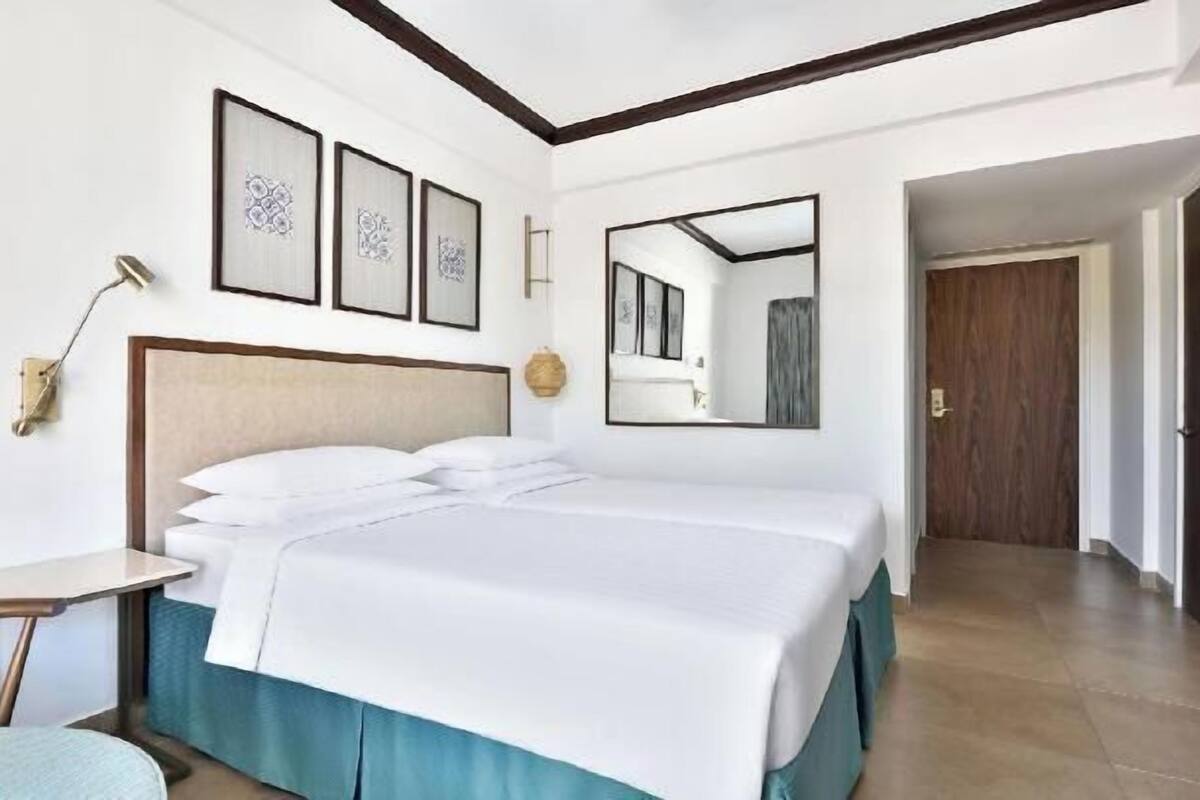 SÀngtillbehör av högsta kvalitet och minibar