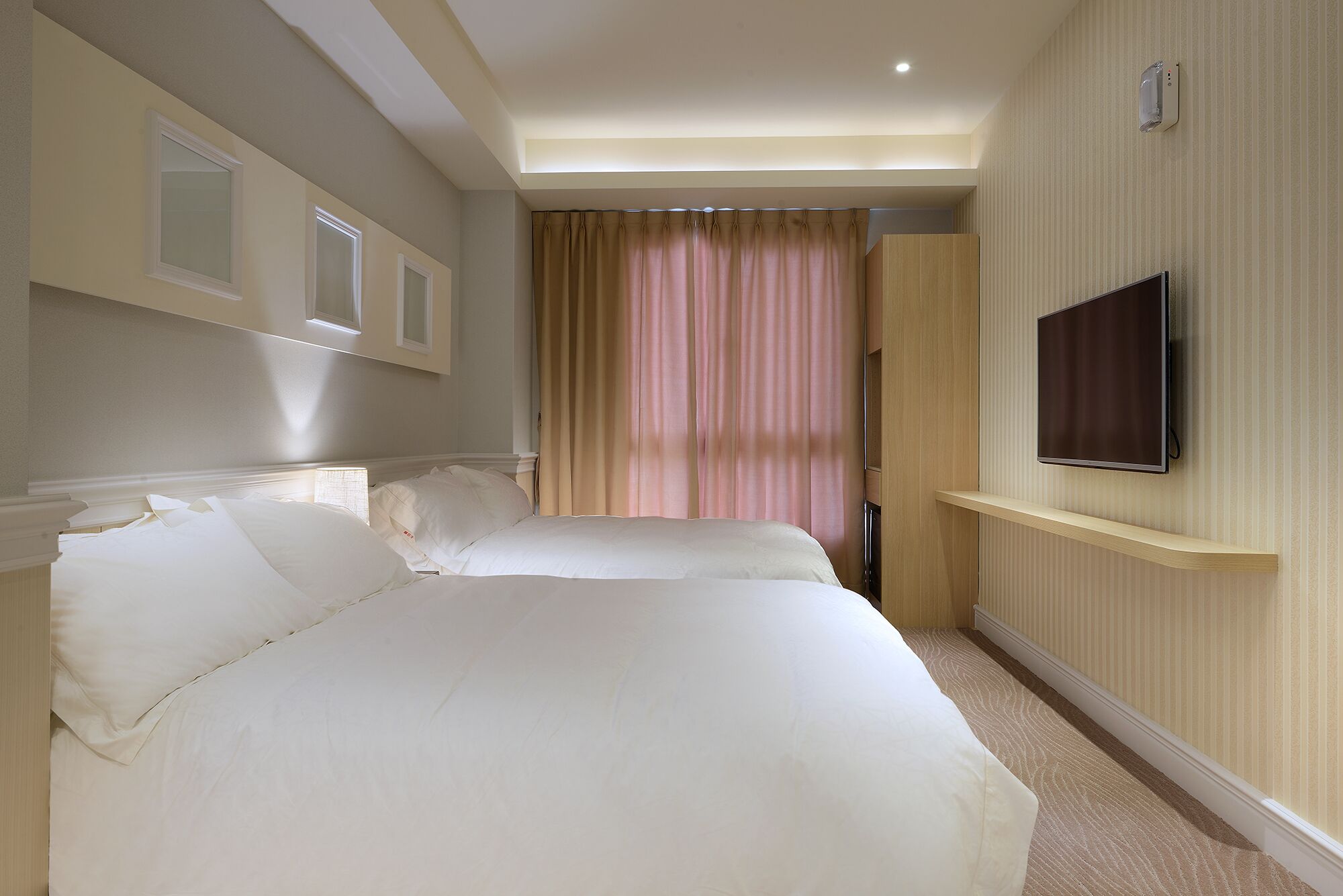 quadruple room | premium bedding, down duvets, desk, blackout curtains