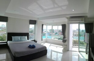 Standard Single Room | Desk, blackout drapes, free WiFi, bed sheets