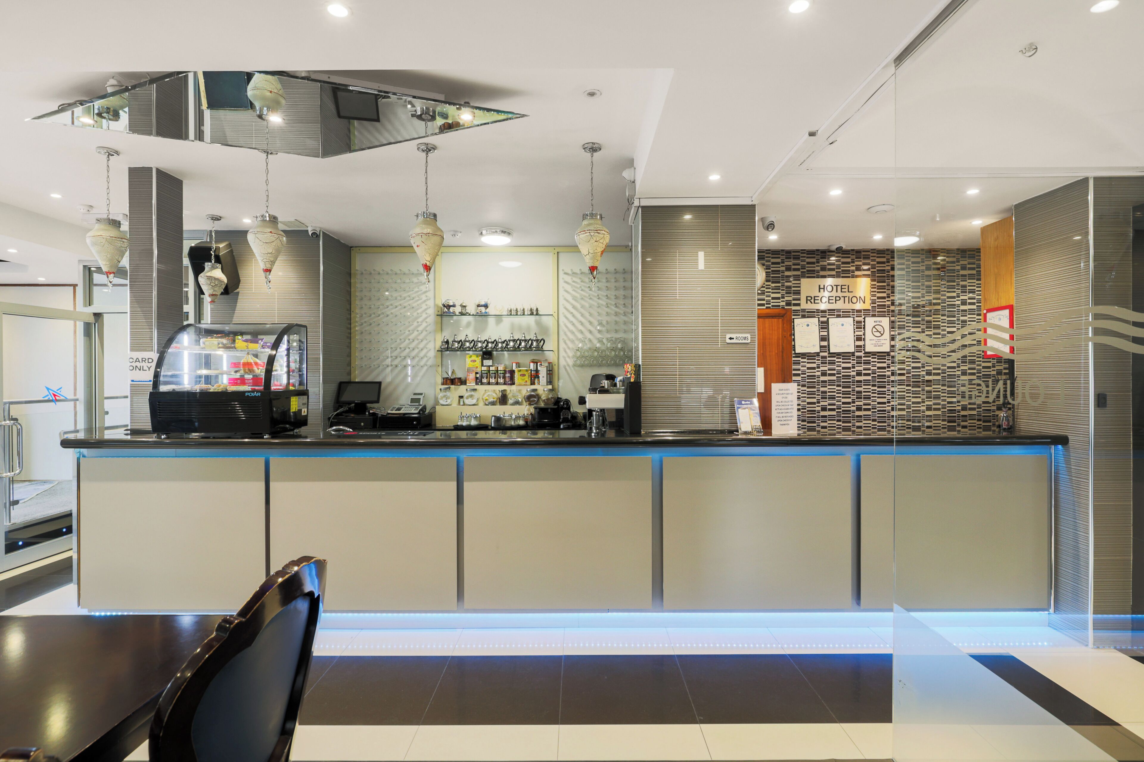 Photo - London Star Hotel