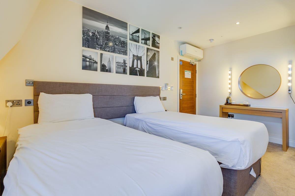 Deluxe-Zweibettzimmer | 1 Schlafzimmer, hochwertige Bettwaren, Daunenbettdecken