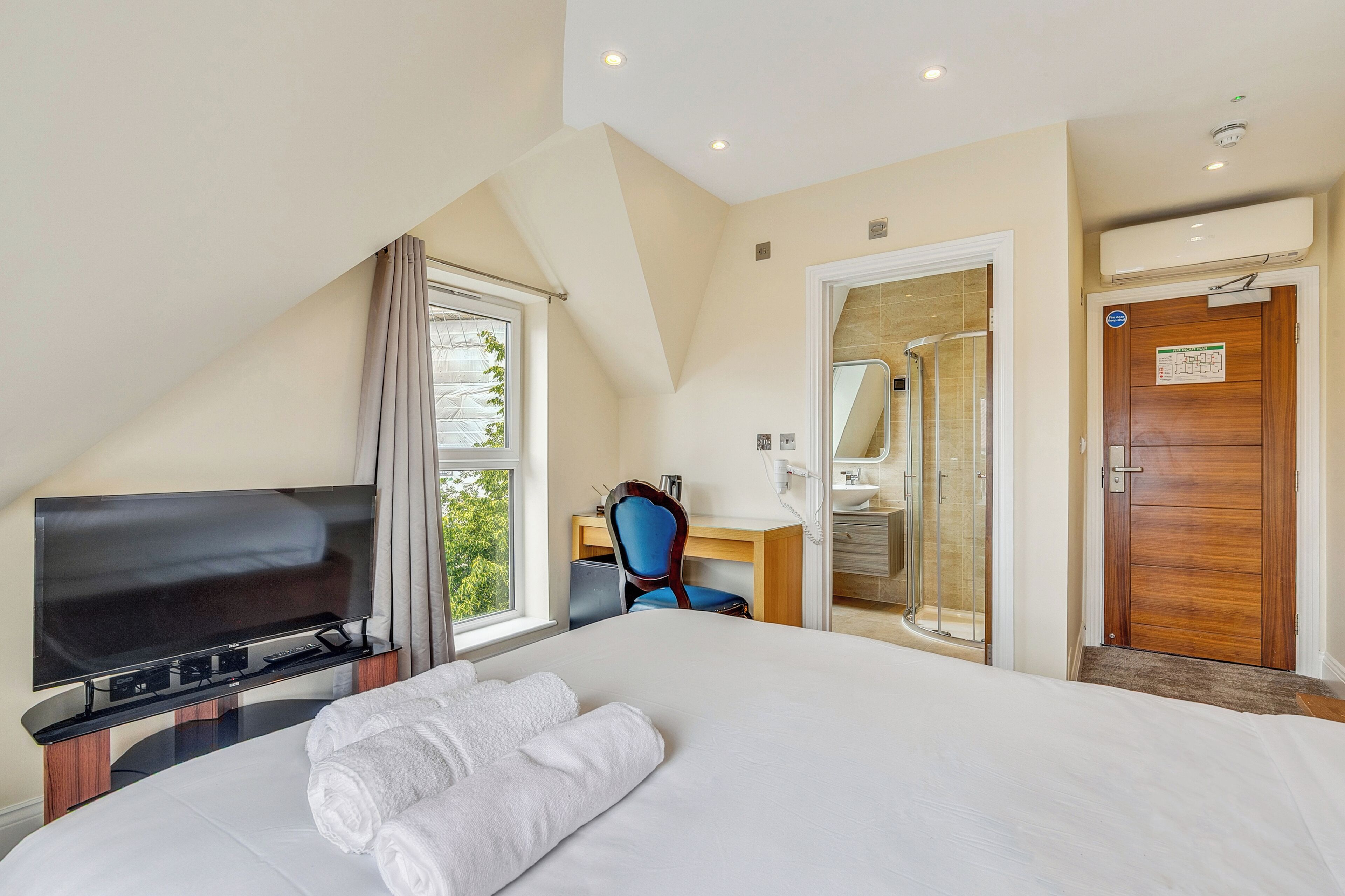 Photo - London Star Hotel