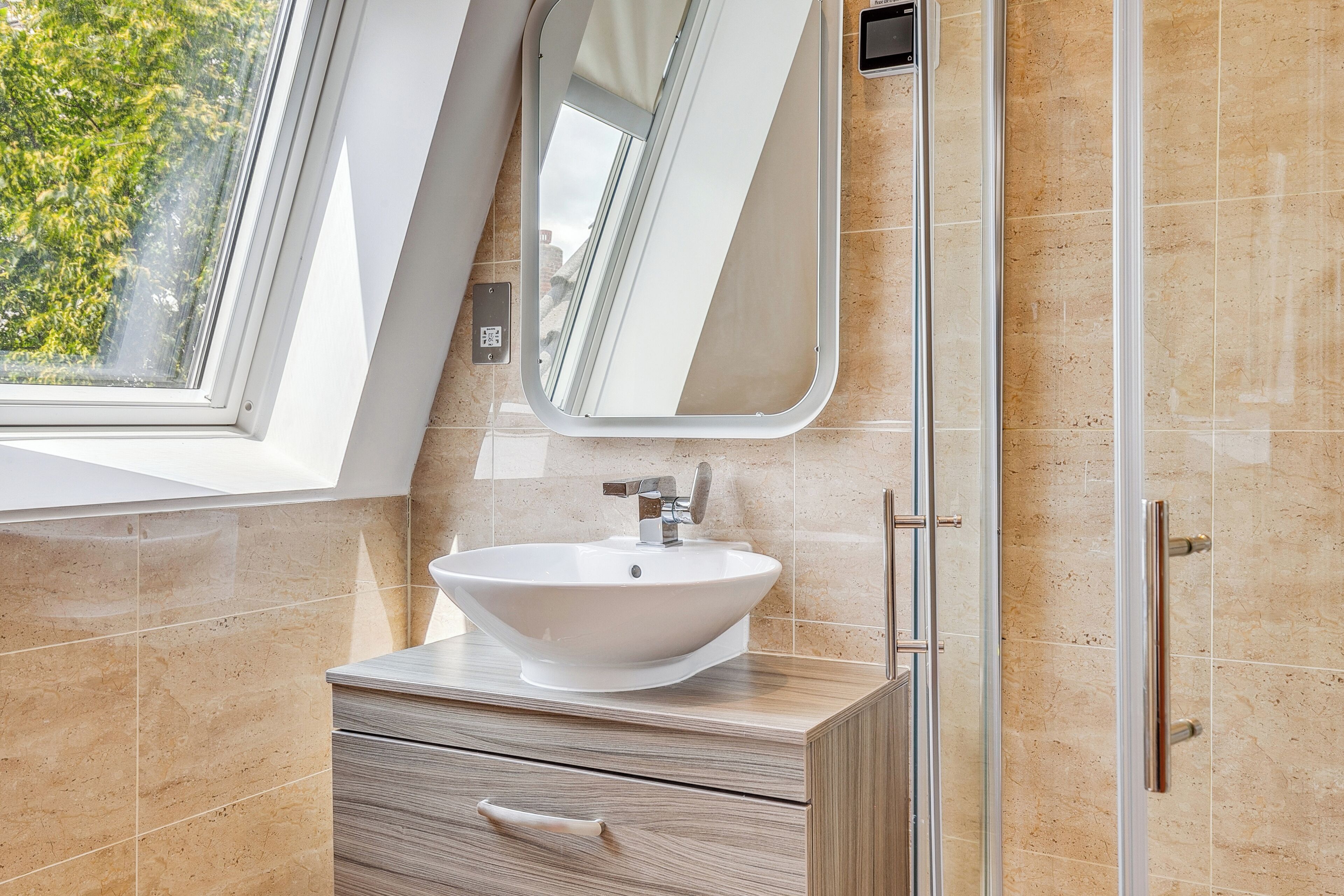 Photo - London Star Hotel