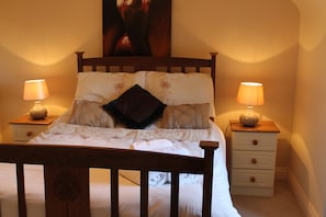 Deluxe Double Room, 1 Double Bed, Garden View, Garden Area