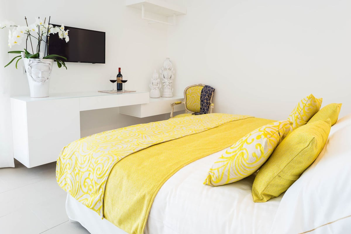 Chambre Double, vue mer | Literie de qualité supérieure, minibar, coffres-forts dans les chambres