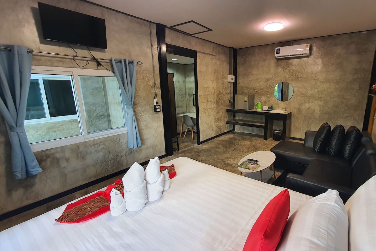 Exclusive Studio | Free WiFi, bed sheets