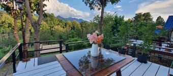 Banphu Montalang Resort