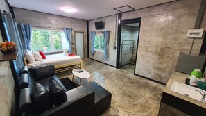 Exclusive Studio | Free WiFi, bed sheets