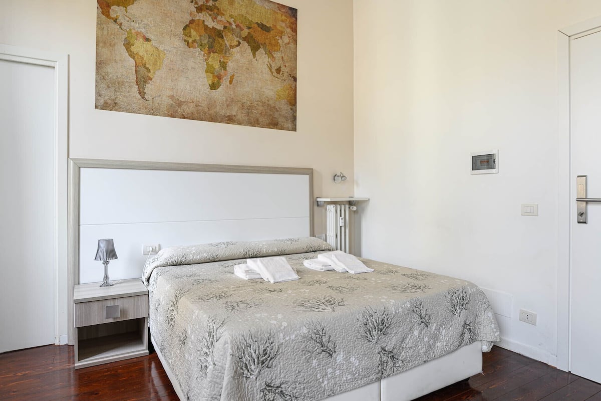 Quadrupla Luxury, idromassaggio, vista giardino | Biancheria in cotone egiziano, copriletto in piuma