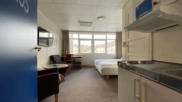 Double Room | Private kitchen | Electric kettle