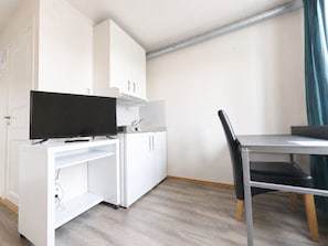 Chambre Simple | Cuisine privée
