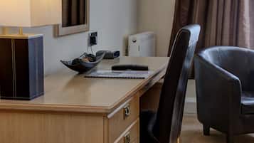 1 bedroom, desk, iron/ironing board, free WiFi
