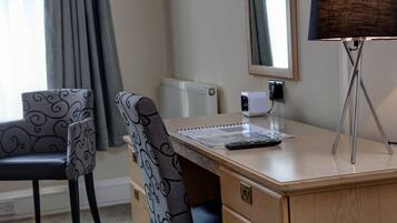1 bedroom, desk, iron/ironing board, free WiFi