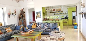 Deluxe Villa, 4 Bedrooms, Private Pool, Partial Ocean View | Living room