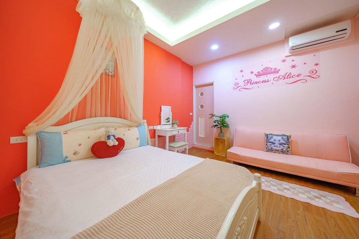 Classic Double Room | Individually decorated, blackout curtains, free WiFi, wheelchair access