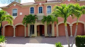 Unclassified image, 5 of 8, button - Bella Vista B Wkly (Bonita Springs)