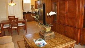 Unclassified image, 4 of 8, button - Bella Vista B Wkly (Bonita Springs)