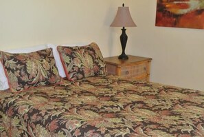 Luxury Apartment, 2 Bedrooms, Non Smoking, Beach View | Free WiFi - Bella Vista B Wkly (Bonita Springs)