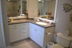 Luxury Apartment, 2 Bedrooms, Non Smoking, Beach View | Bathroom | Combined shower/bathtub - Casa Bonita II 602 MO (Bonita Springs)