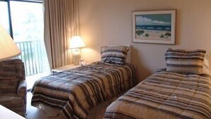 Luxury Apartment, 2 Bedrooms, Non Smoking, Beach View - Dolphin Way B 304 MO (Bonita Springs)