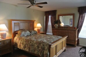 Luxury Townhome, 2 Bedrooms, Non Smoking, Beach View