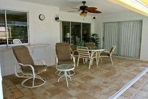 Appartement Luxe, 3 chambres, non-fumeurs, vue plage | Terrasse/Patio