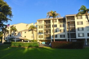 Front of property - evening/night - Santa Maria 108 Wkly (Fort Myers Beach)