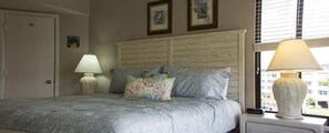 Luxury Apartment, 2 Bedrooms, Non Smoking, Beach View | Free WiFi
